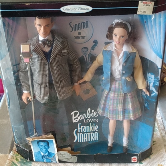 Barbie collectors edition Other - BNIB display Barbie Loves Frank Sinatra doll set.